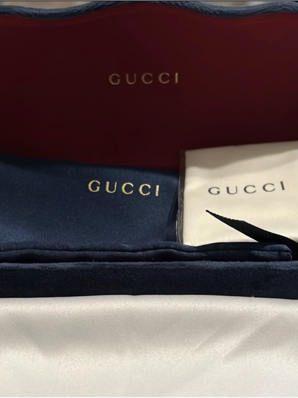 🆕GUCCİ NAVY SUNGLASSES HARD CASE WITH CLEANING CLOTH & SATIN POUCH